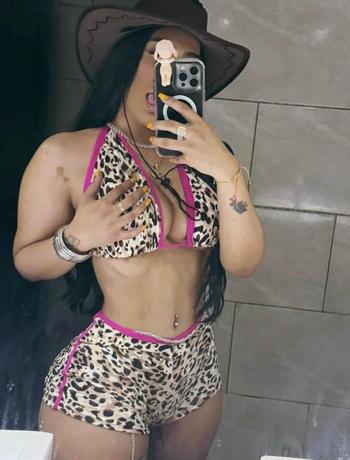 LUNA, 28  female escort, Columbia